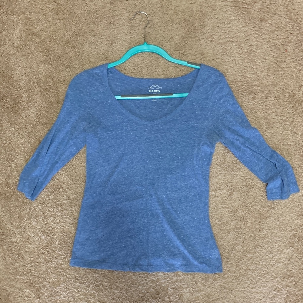 3/4 length sleeve shirt